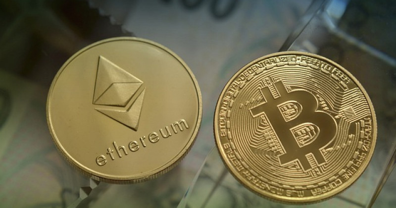 Hong Kong approva ETF su Bitcoin ed Ethereum: anche la Cina si aprirà al mercato delle cripto?
