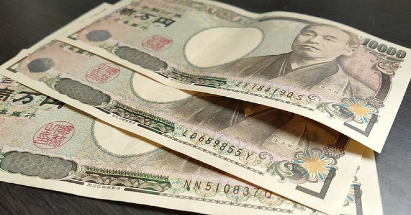 Mercati - Yen in caduta sul dollaro: quali conseguenze e che cosa pensa di fare il Giappone?